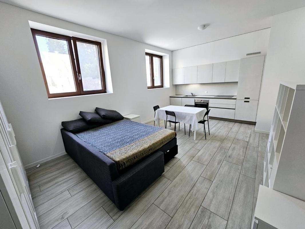 Monolocale A Mendrisio Apartment Exterior foto